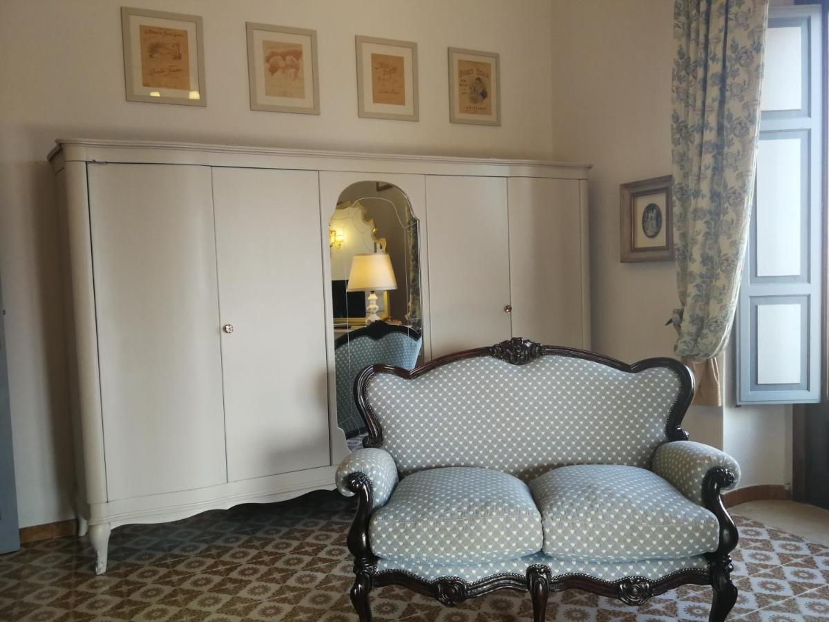 Villa Chiarenza Maison D'Hotes Giardini Naxos Exteriör bild