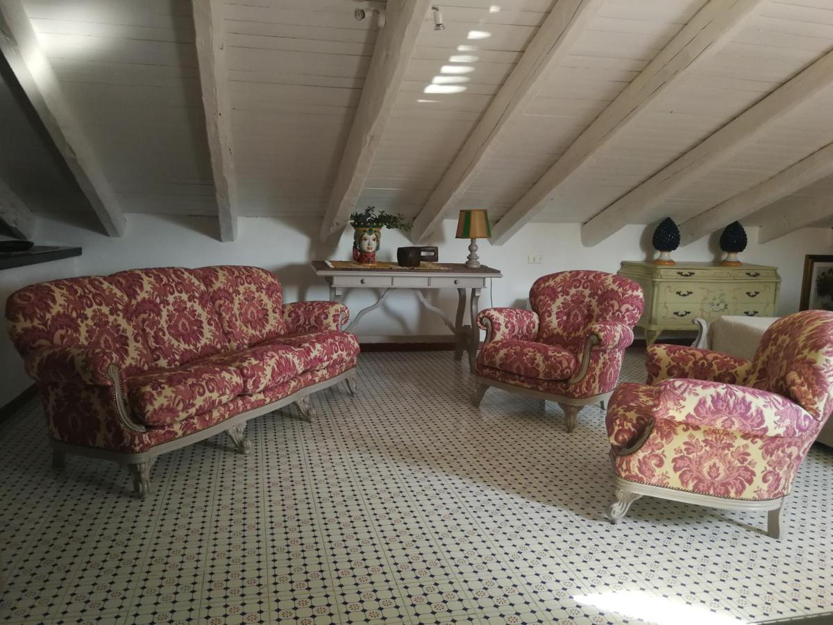 Villa Chiarenza Maison D'Hotes Giardini Naxos Exteriör bild