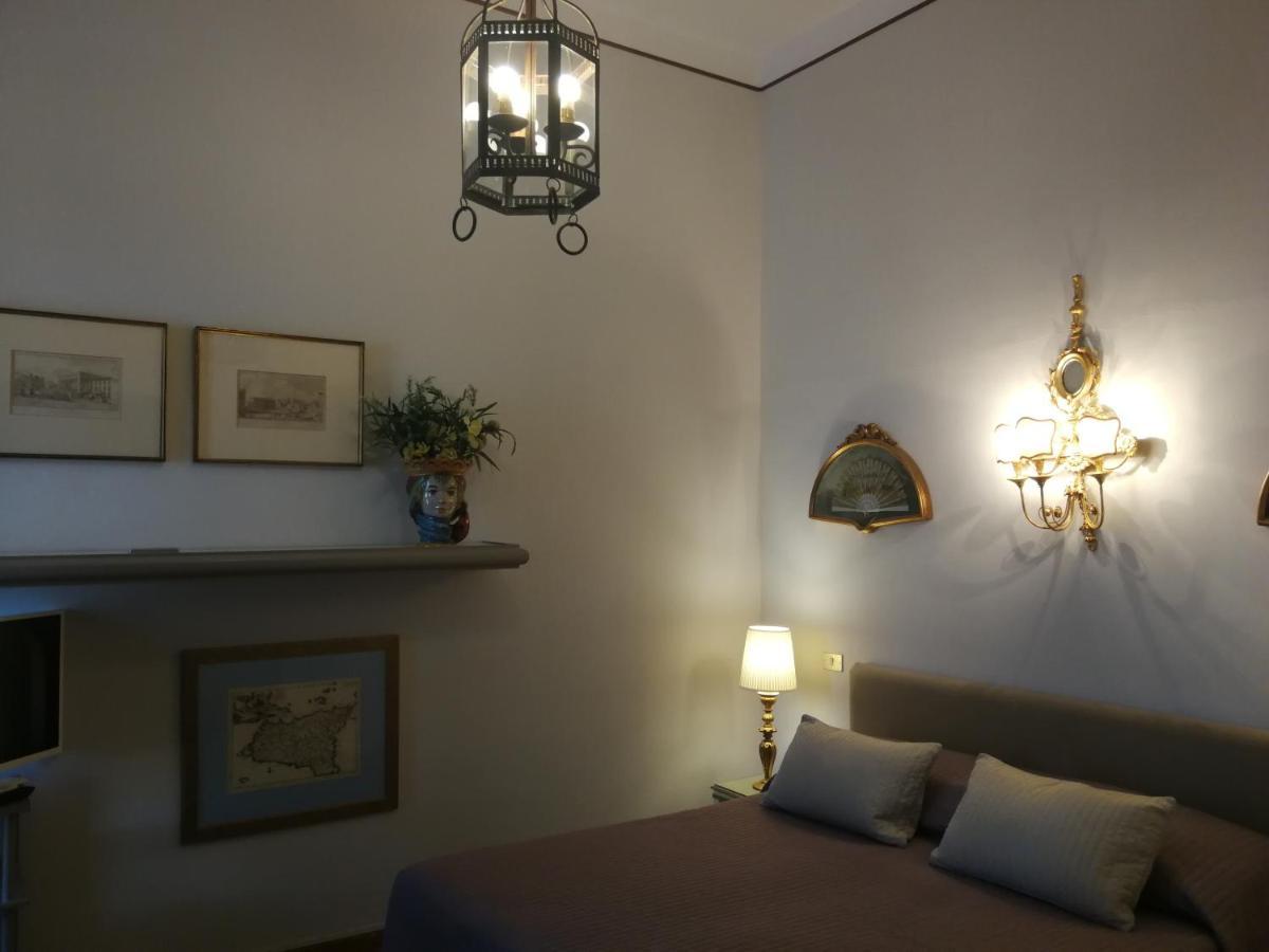 Villa Chiarenza Maison D'Hotes Giardini Naxos Exteriör bild
